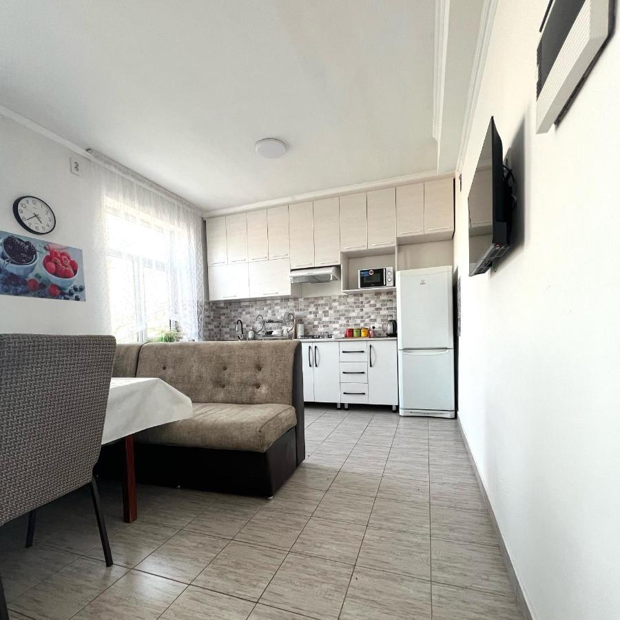 Abs Guest House Ош Экстерьер фото