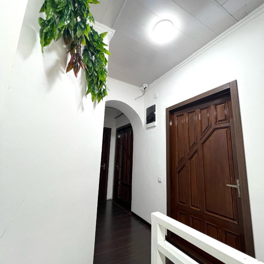 Abs Guest House Ош Экстерьер фото