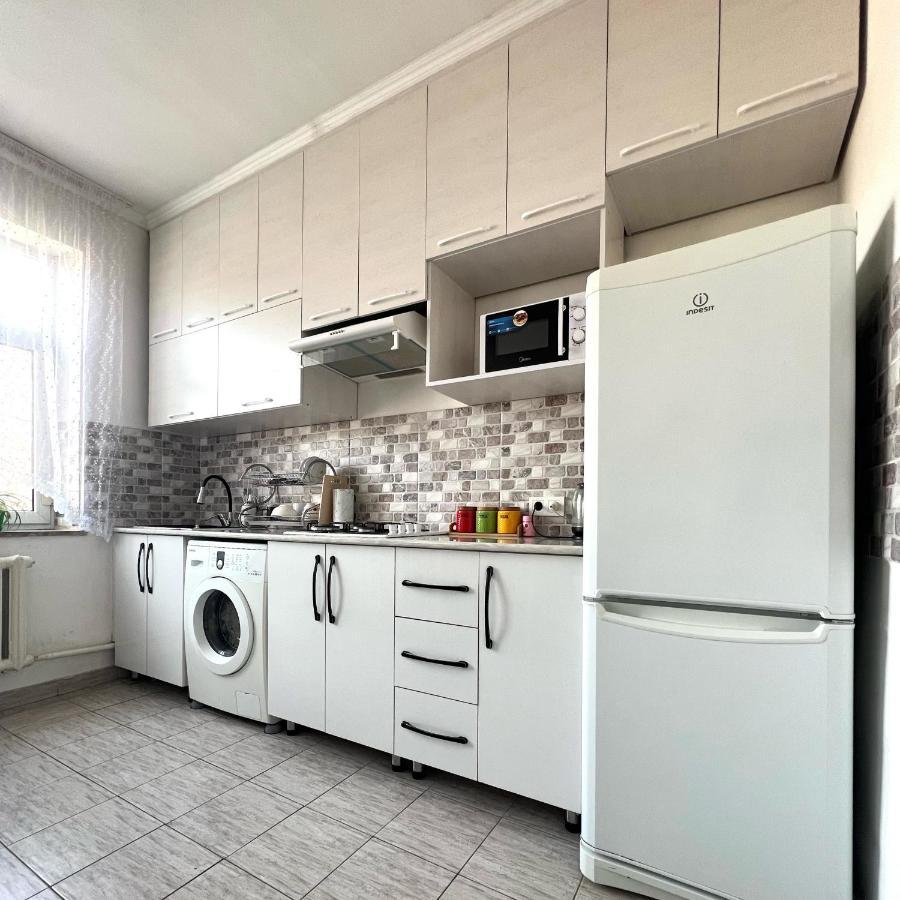 Abs Guest House Ош Экстерьер фото